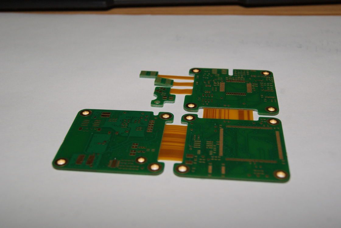8 mil Min. Przestrzeń linii PCB sztywne elastyczne z Gerber / plik PCB potrzebne i 0,075 mm Min. szerokość linii / spacing