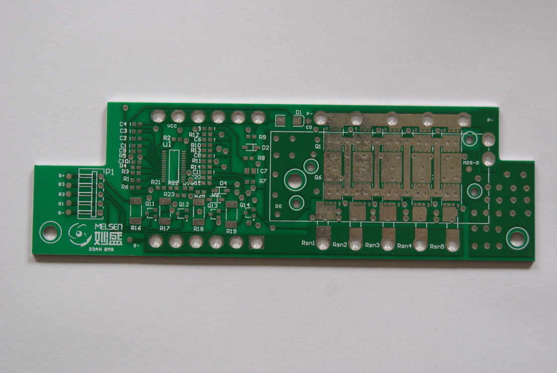 Aluminiowa płyta bazowa IMS PCB z wykończeniem powierzchni HASL, mostkiem sitodruku min. 0,1 mm i kontrolą impedancji
