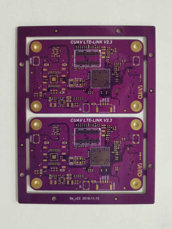 Podwójne PCB Czarny i żółty kolor jedwabnoprawny dla dwóch warstw tablicy drukowanej