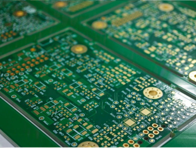 Grubość deski 0,2 mm-6,00 mm 8mil-126 mil Model deski o wysokiej gęstości 0,4-3,2 mm Grubość do zastosowań o wysokiej gęstości