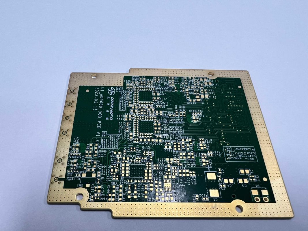 Wysokiej precyzji HDI PCB Board z błędnym ustawieniem warstw /- 0,06 4L Min. Bga Pitch 0,3mm
